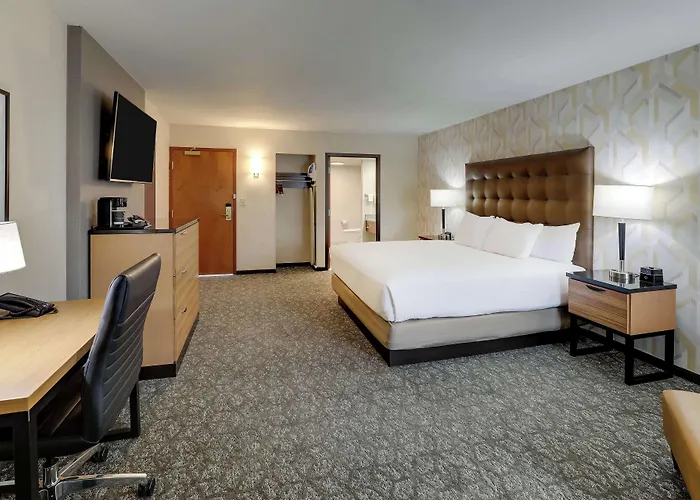 Drury Inn & Suites Birmingham Lakeshore Drive